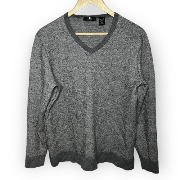 Calvin Klein Men's Gray Italian Yarn V-Neck Fuzzy Texture Pullover Sweater Sz M - Picture 1 of 10